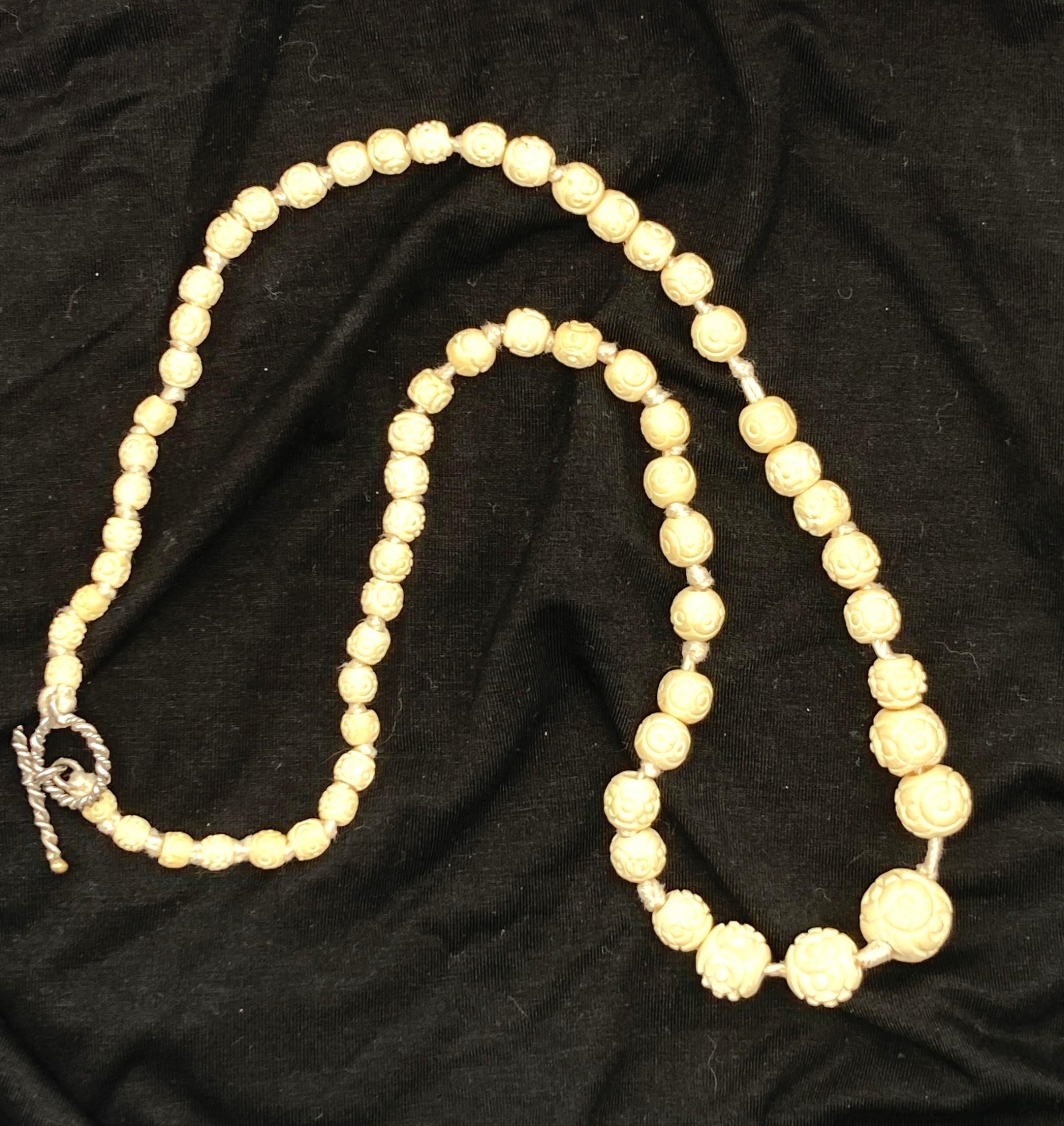 Image for Estate-Carved Natural Buffalo Horn SS Clasp 25 inch