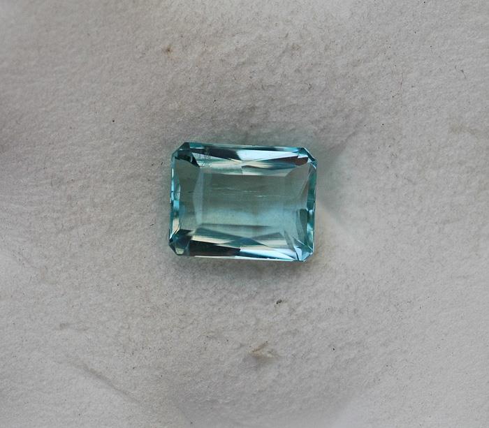 Image for Nigeria Natural Emerald 1.82 carat  ** VIDEO **