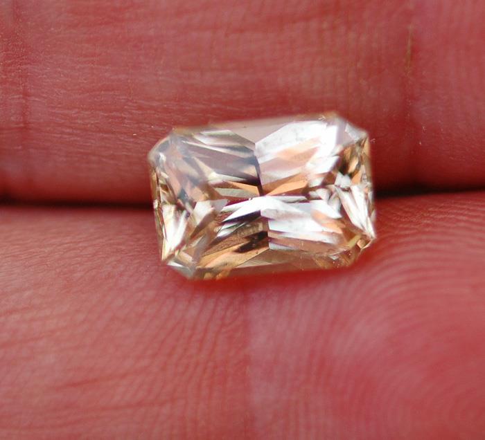 Image for Sri Lanka Natural Imperial Grossular Garnet 4.82 carat  ** VIDEO **