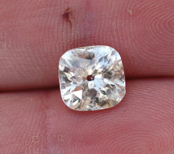 Image for Tanzania Natural Grossular Garnet 4.62 carat UV Reactive  ** VIDEO **